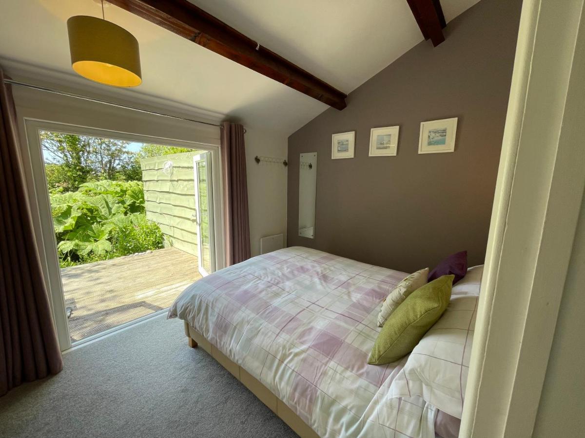 Beech Hut - A Streamside Family Escape Near Salcombe And Beaches South Milton Exterior foto